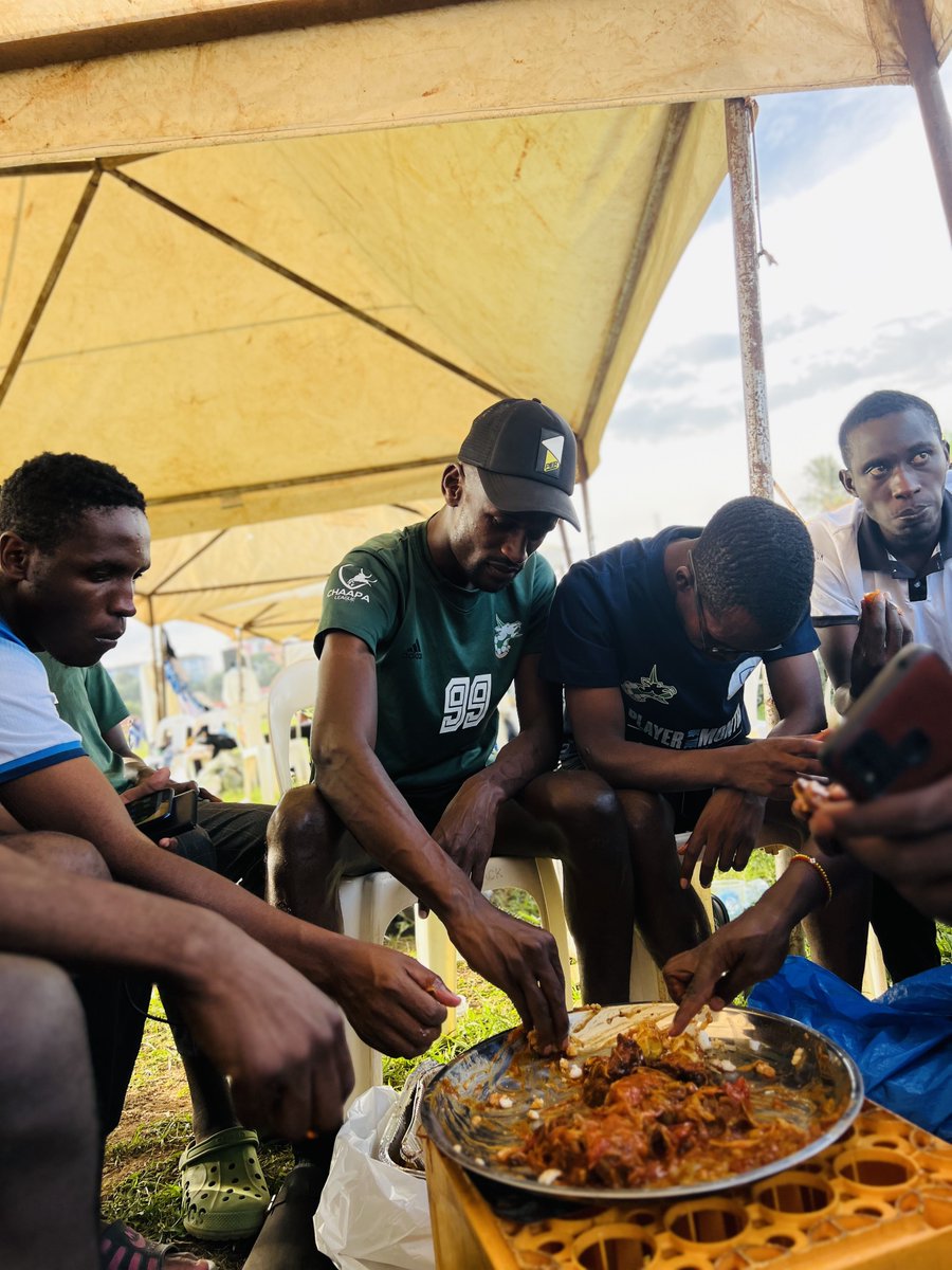 Exactly at mid day <a href="/ChaapaLeague/">Chaapa League</a> will serve us 🙂

#RoadToTheKraal