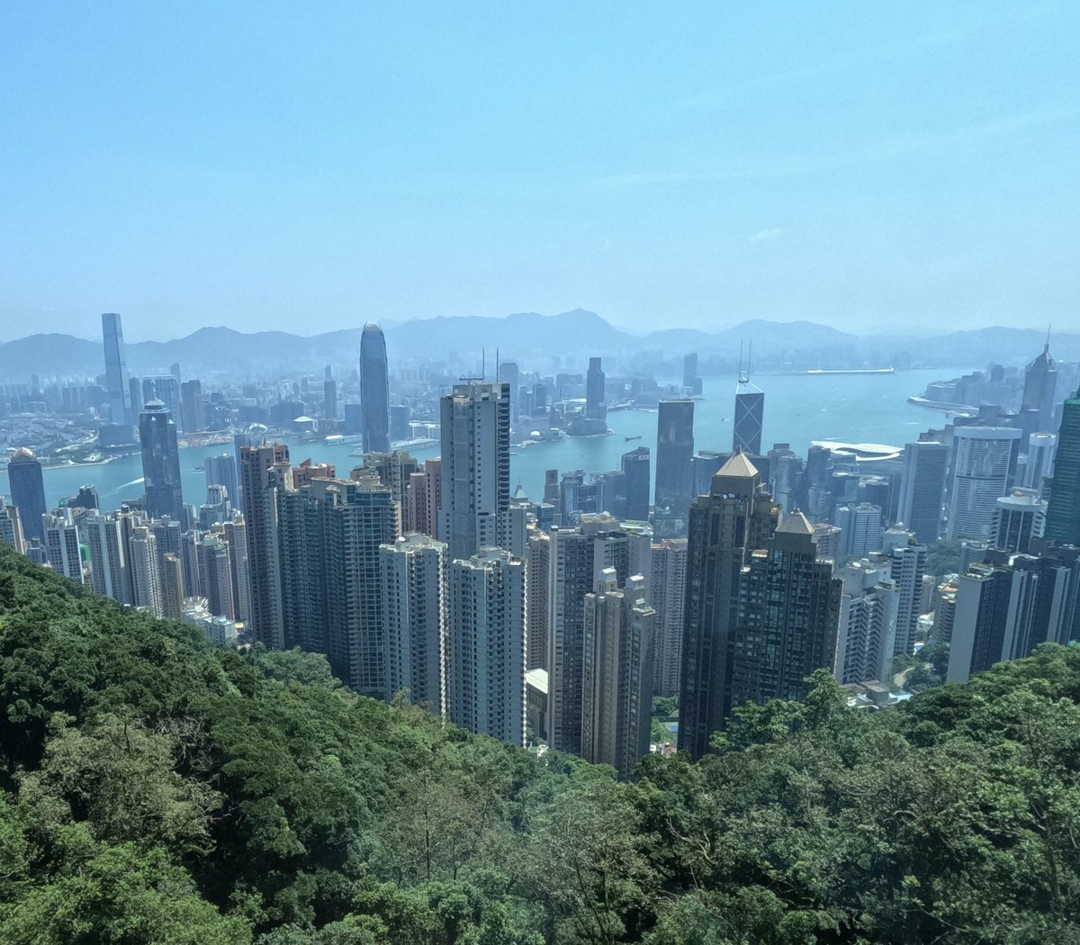 Simon Breen tweet media