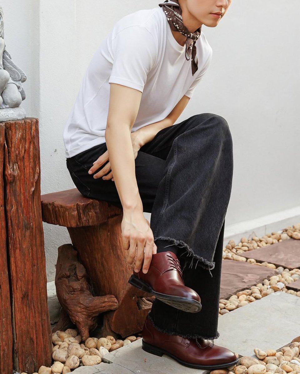 onlyjaphachara's tweet photo. Put yourself in the right shoes like K. @.jjaajaaaa
👞 Kenneth Cole ReboundPod Tully Chelsea
#JaPhachara #จาพชร #TeddyJa #HoneyJa #KennethColeTH
#ReboundPod https://t.co/2jLgotF1y7