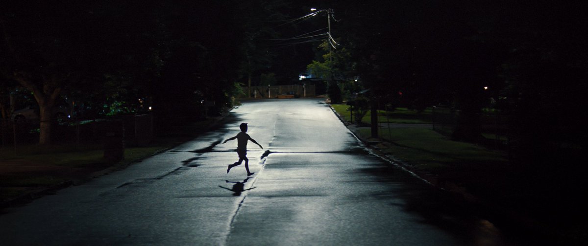 DiscussingFilm's tweet photo. Zach Cregger’s ‘WEAPONS’ is now playing in theaters.

Read our review: https://t.co/qEZJMrdwni https://t.co/D9DqqvDaLv
