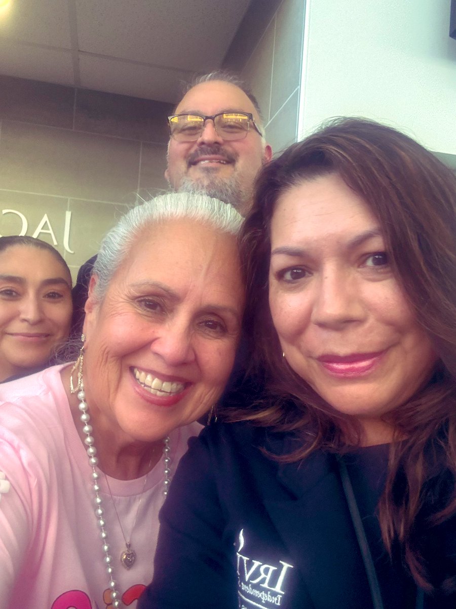 jesqshe's tweet image. Excellence in Action @SingleyAcademy Open House! ๐ Incredible turnout, and families left with Attendance Matters flyers in hand! We loved connecting with families and sharing our important message! ๐โค๏ธ
#CampusOps
#AttendanceMatters
#ExcellenceInAction