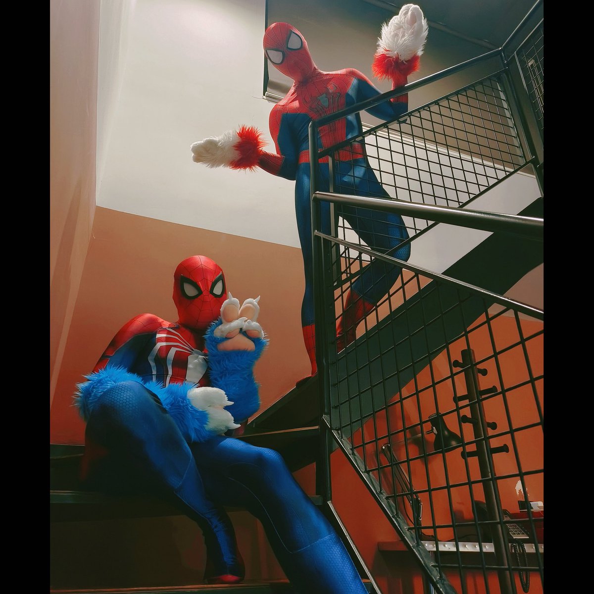 托比🕷️:🤷🏻‍♂️ 
Ps4🕷️:那就比个✌🏻️叭
<a href="/cinnamonboynan/">Nannnnnnn楠</a>