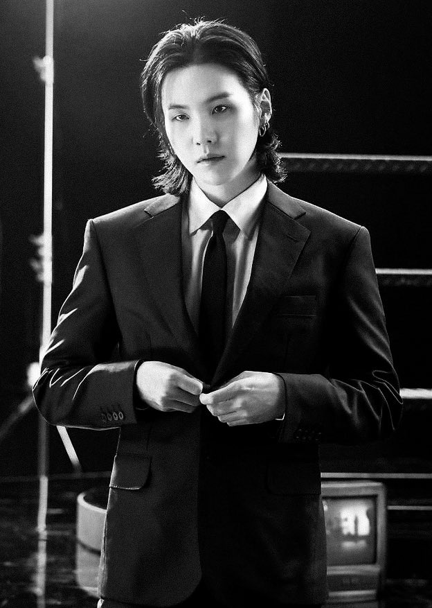 #SUGA/#AgustD has surpassed 5.2 BILLION streams on Spotify across all his credits as producer (Prod. SUGA and Prod. Agust D). He is the FIRST and ONLY Idol Producer to achieve this feat!