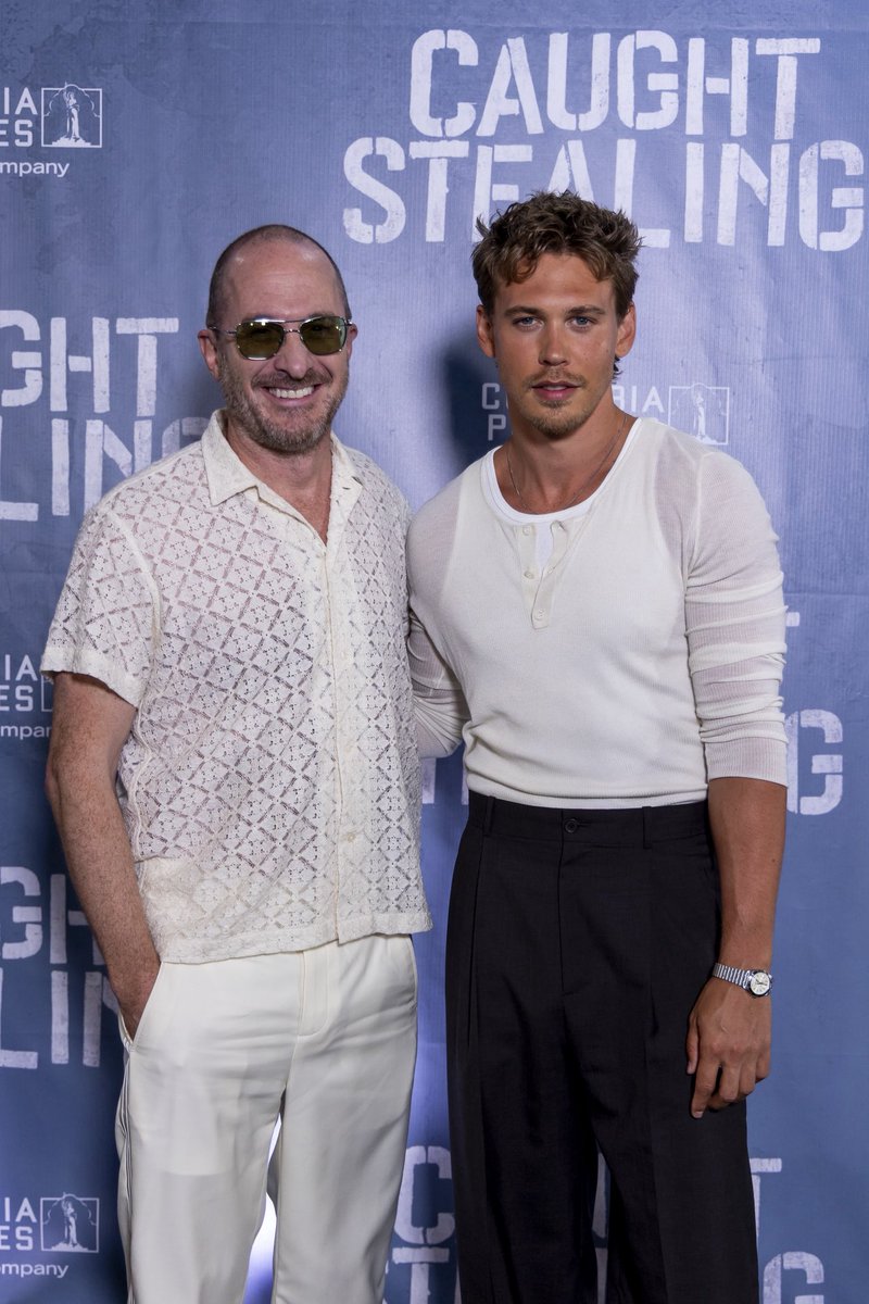 SonyPicturesMX's tweet image. Atrapados en una función adelantada en Puerto Rico. 🇵🇷
#AtrapadoRobando 🏃‍♂️🕶🔫 28 de agosto, exclusivamente en cines.