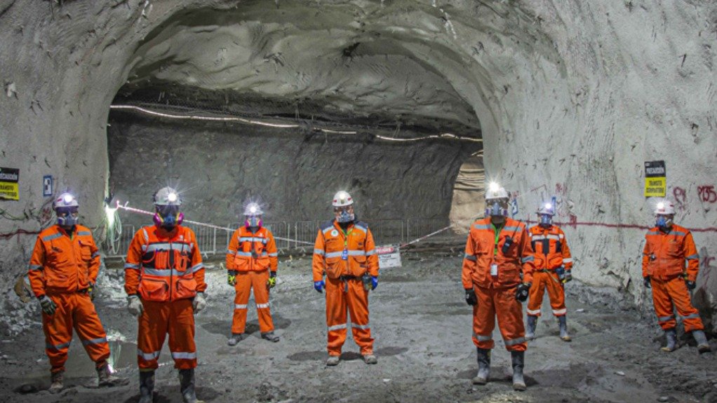 #Copper rises as Chile stoppage stirs fresh concerns about supply   #swagefast #mining #metals <a href="/CodelcoChile/">Codelco</a>   zurl.co/Olakk