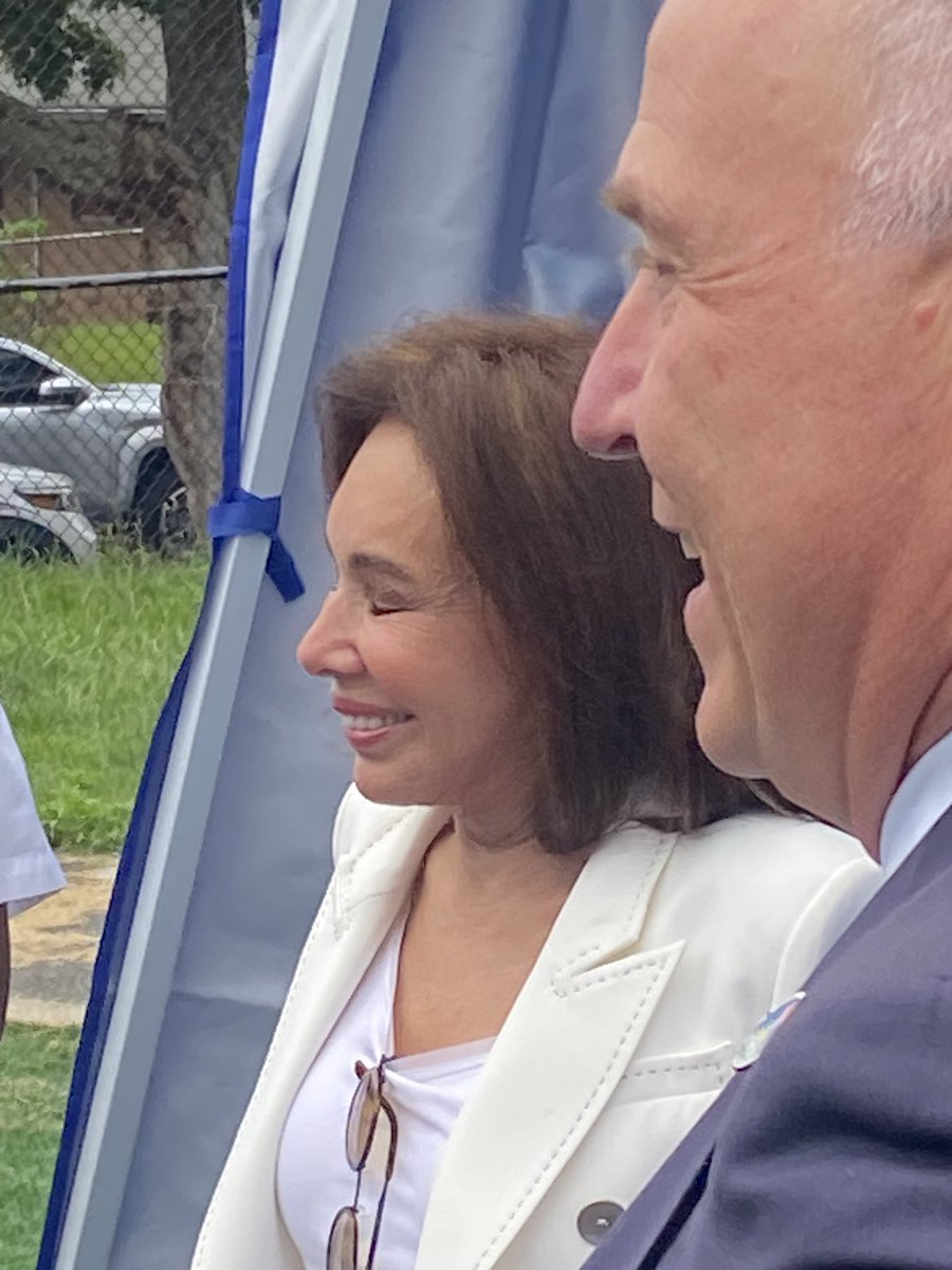 The Real Commissioner Kathy Henderson tweet media