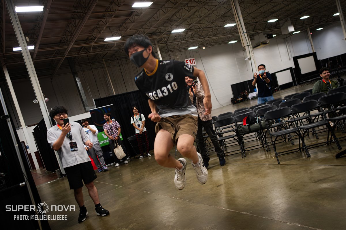 A story told in 3 parts

Congrats again, <a href="/doramigi_1008/">AREA310 /ドラ右</a> 👏

#Supernova2025