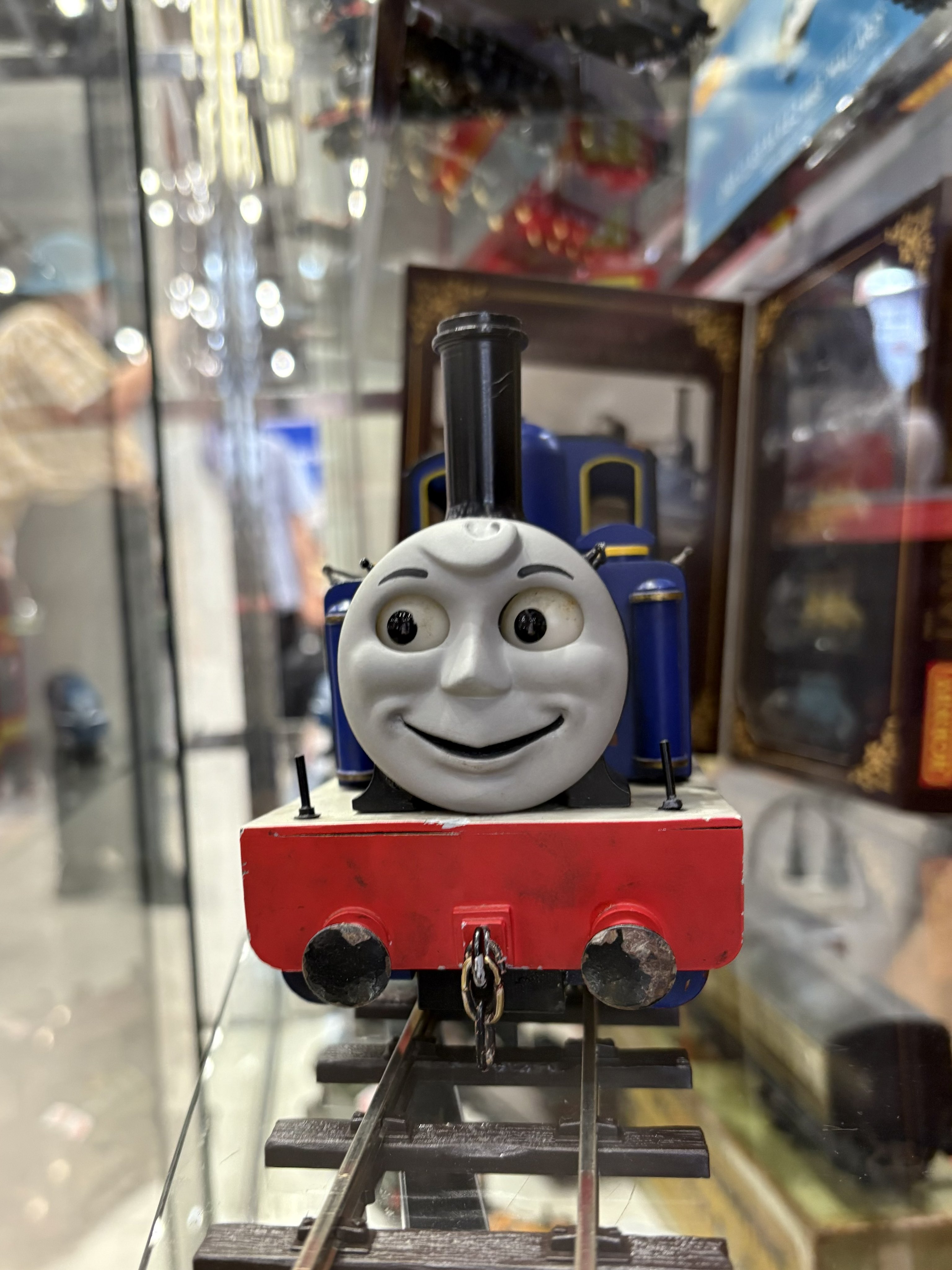 KEN KEN様 Ken & Vega 1:10 Scale Collectible Set by PCS | Sideshow