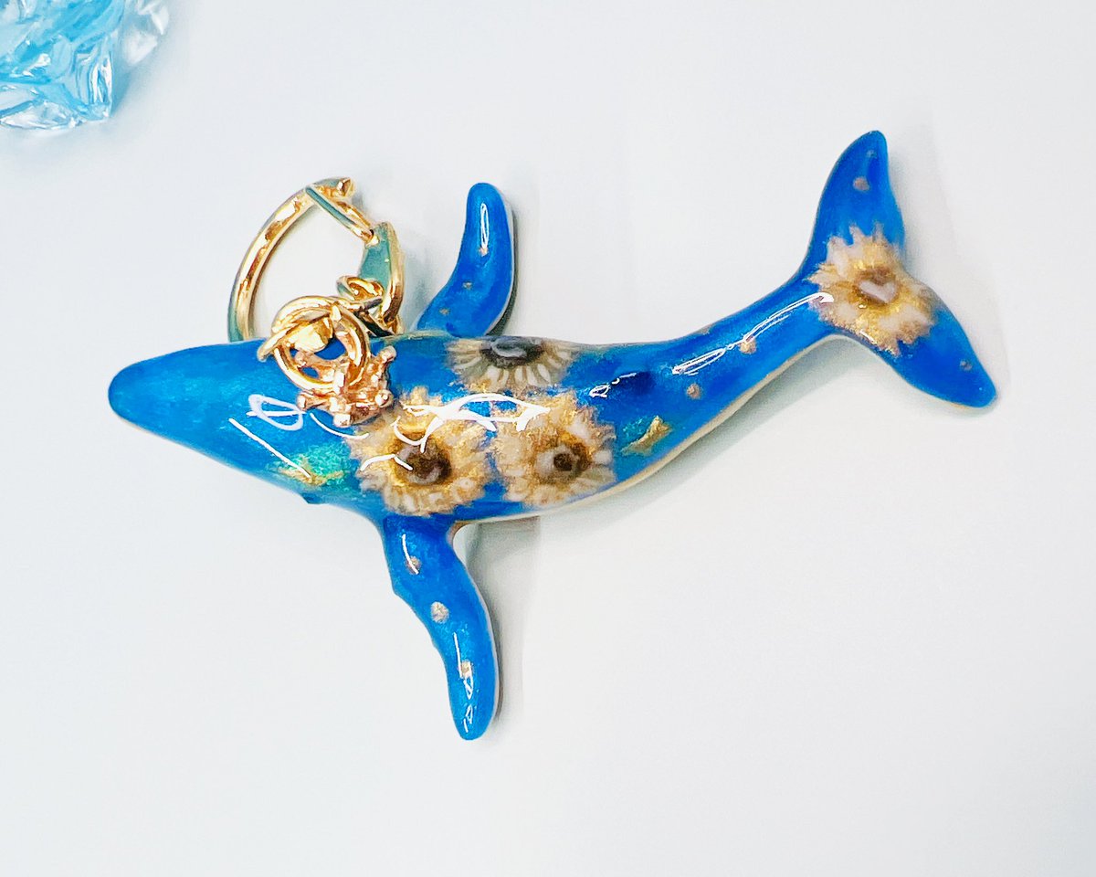 Runa_Camelia's tweet image. ひまわり模様のクジラを作りました🐋
まるで夜空に咲くひまわりのようでとても綺麗に仕上がりました🎵

#ひまわり #クジラ