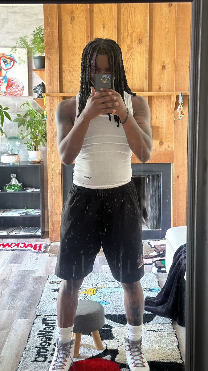 vonthejit's tweet photo. 👹 https://t.co/9qNCIW8BOb
