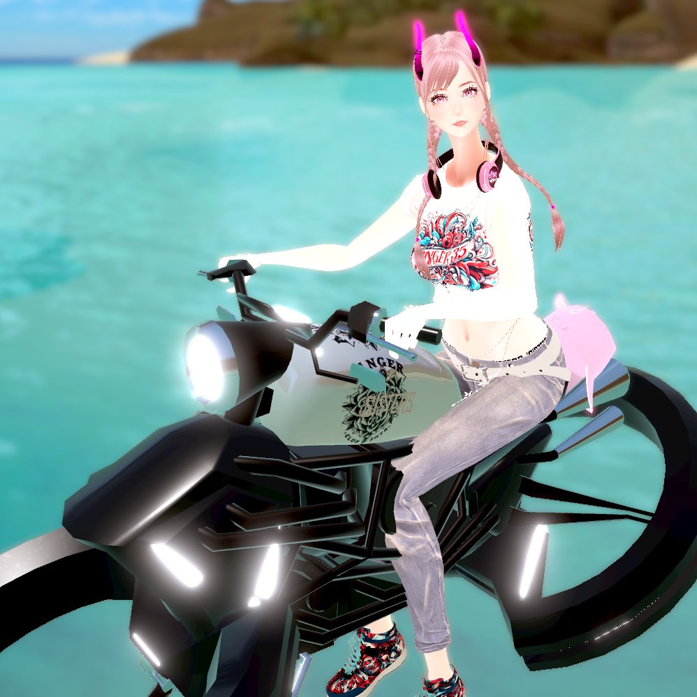 RECO_2021's tweet image. #clusterScript で乗り物続き、、★
AIさんにお願いしながら動くまでにはなったけど、乗車時のポーズが何度やってもできない。。
そんなしながら形をモデリング、テスト用cubeからのビフォアアフター★
humanoid animation listのポーズはどうやったら適用できる。。?★おしえてvinsさん,,★w