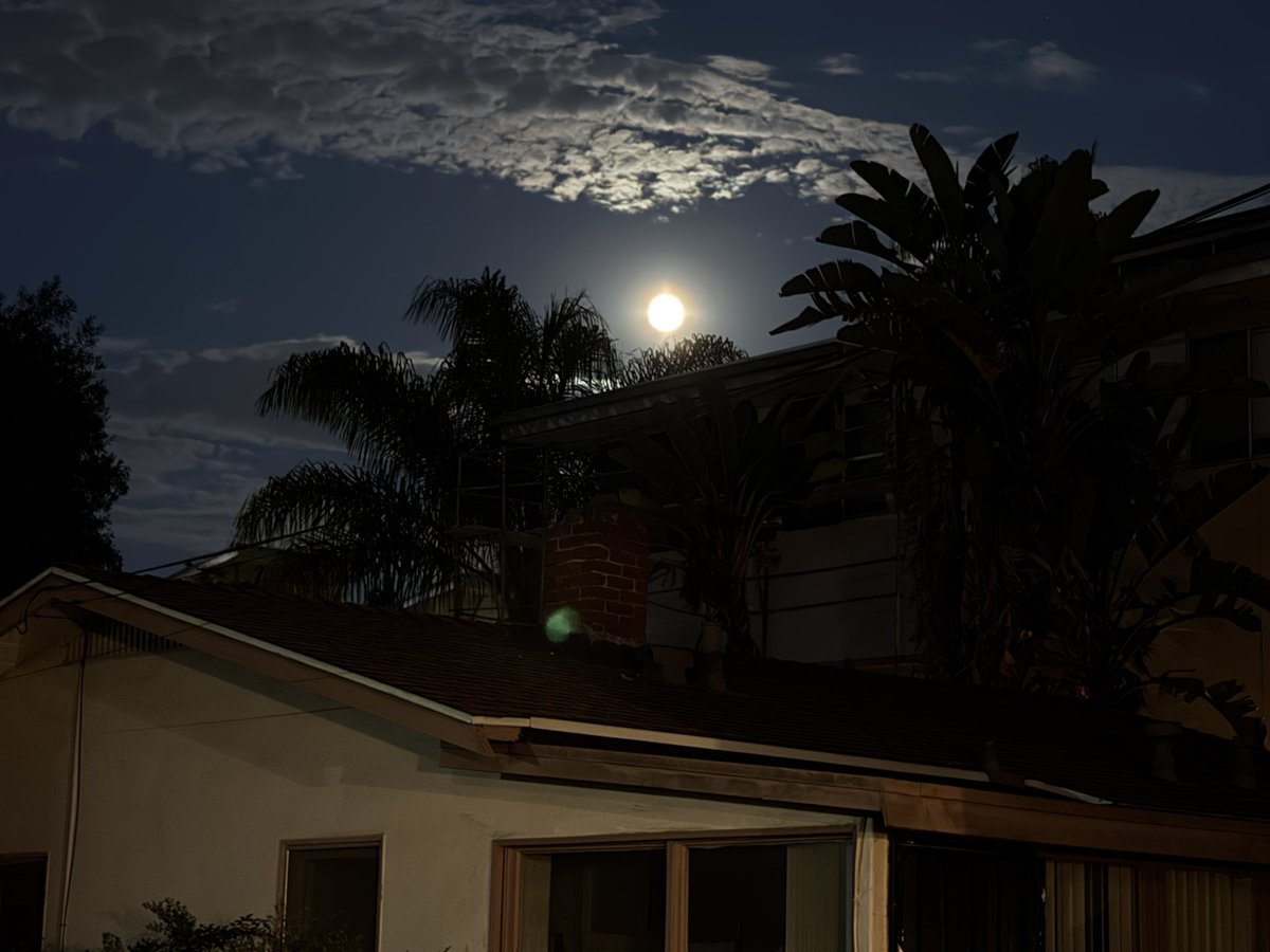 The moon is looking quite grand this evening.