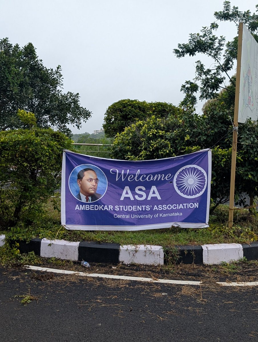 Got welcomed to this here at Central University of Karnataka!

Jai Bhim! <a href="/Heenu_Ri/">Heenu🏩</a>