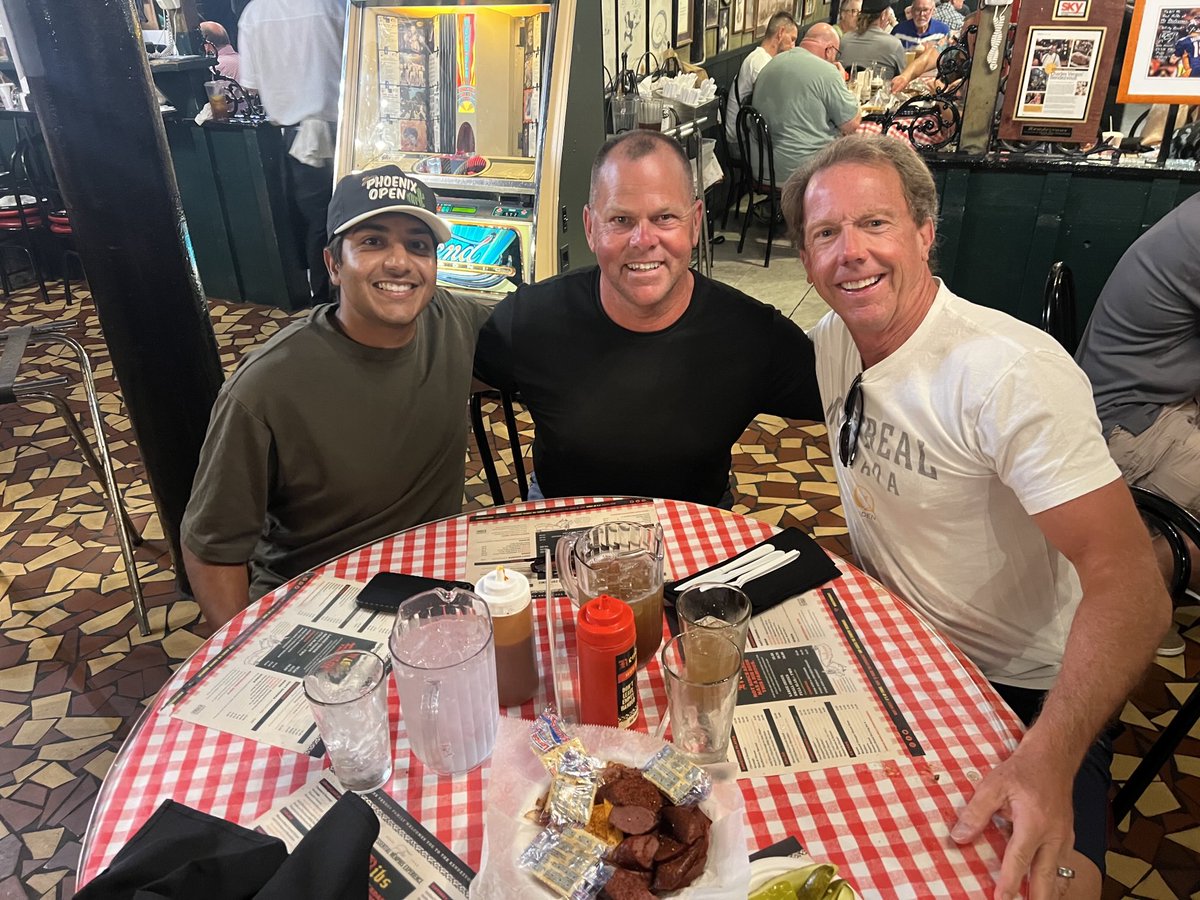 Incredible night ⁦<a href="/Rendezvous_Ribs/">The Rendezvous</a>⁩ an institution in downtown Memphis. Arguably the best ribs in the USA! Thanks #PatDonohue see u ⁦<a href="/tpcsouthwind/">TPC Southwind</a>⁩ ⁦<a href="/FedExChamp/">FedEx St. Jude Championship</a>⁩ ⁦<a href="/SiriusXMPGATOUR/">SiriusXM PGA TOUR Radio</a>⁩ ⁦<a href="/MyanPatel/">Myan Patel</a>⁩