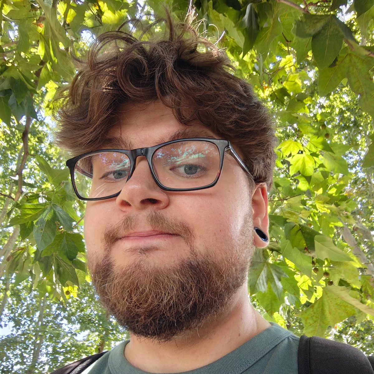 Мне сегодня 31 годик. 
Мать моя, как дожил то вообще
Лопайте шарики