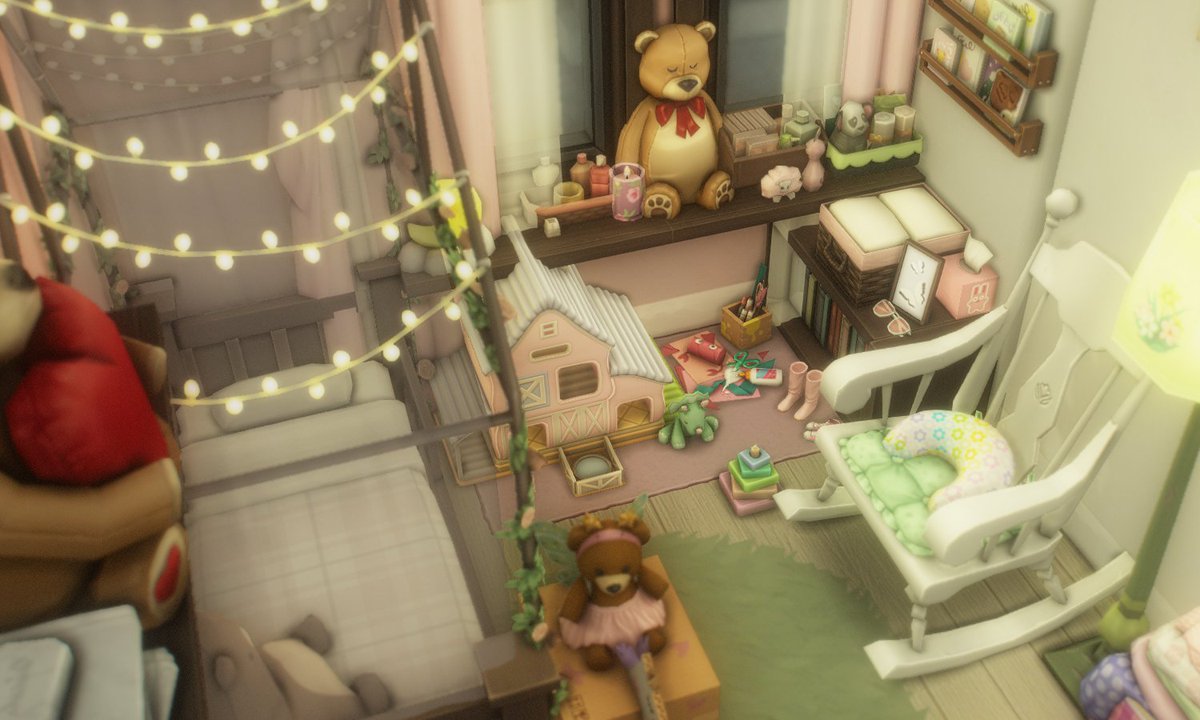 imgloomie's tweet image. My clutter skills peaked here