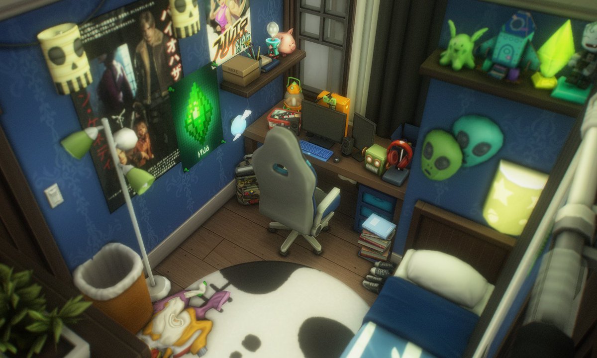 imgloomie's tweet image. My clutter skills peaked here