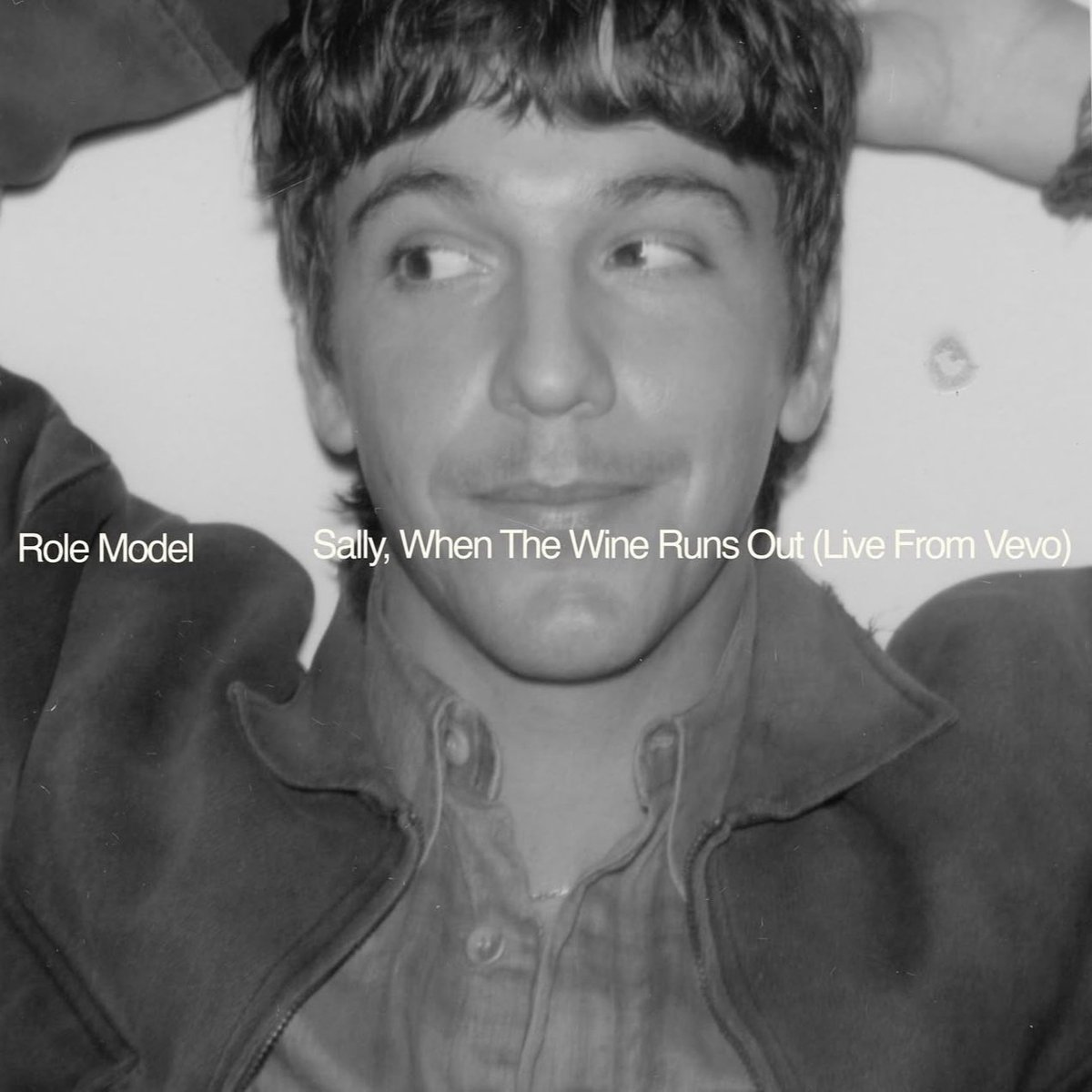 ROLEMODELNATlON's tweet image. SURPRISE !!! ‘Some Protector’ and ‘Sally’ (live from VEVO) out now 🥰