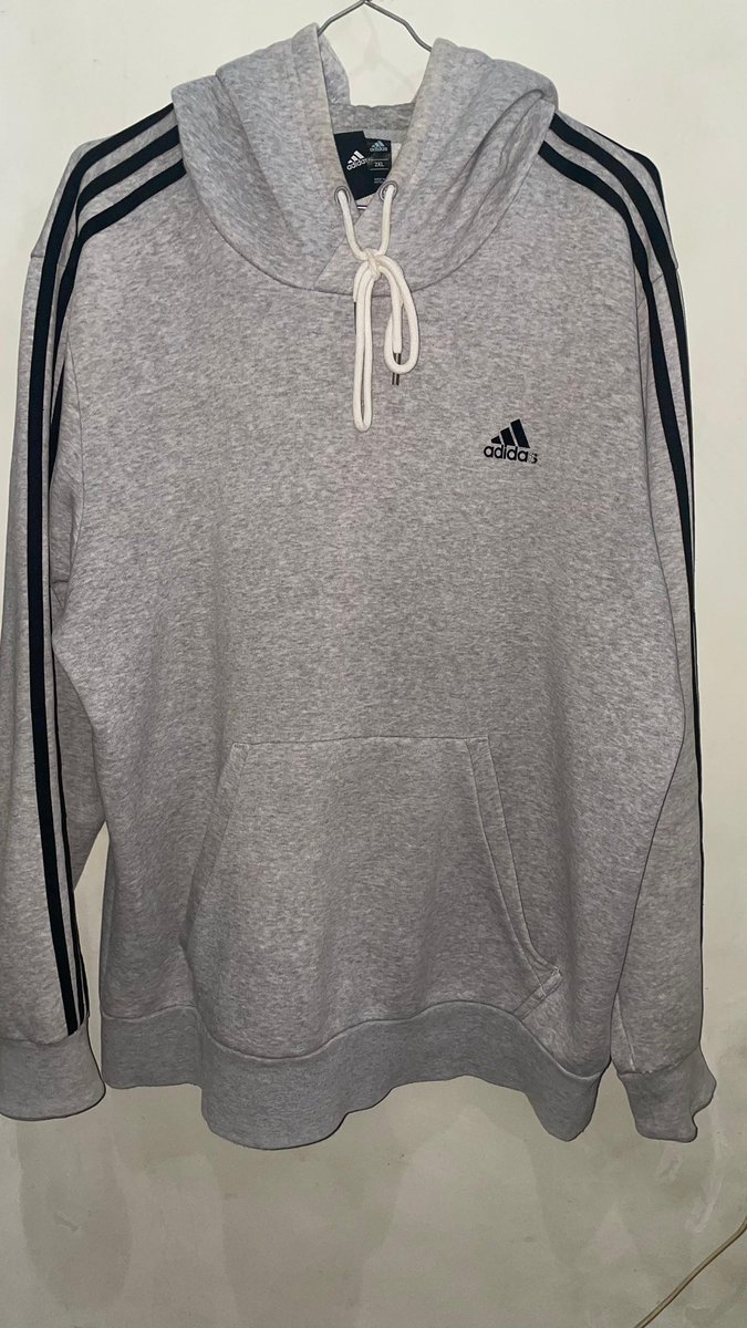 jaeeniel's tweet photo. WTS HOODIE ADIDAS STRIPES WARNA ABU ABU🕺🏻
ALL SIZE FIT TO XL
GOOD CONDITIONNN LANGSUNG AE GAS POLLL GAIS😚
📍PENGIRIMAN : SURABAYA📍
price ? DM atau komenn yay

#Hoodies #Adidas #thrift #hoodieadidas #WTS #surabaya https://t.co/CXt0jRLDvD