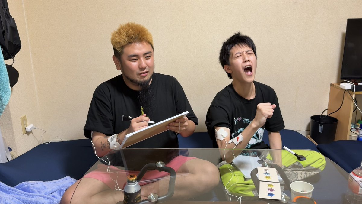 ・8/11(月)パールショップともえ稲毛長沼店(千葉)
・8/30(土)MEGAコンコルド999＋Plus岡崎北店(愛知)

MAKAくんとW来店頂きました‼️
服とか物販もするので皆さん気軽に会いにきてください🎰👑 #PR