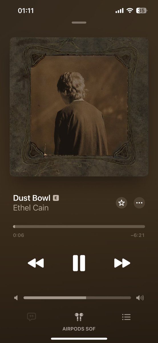 LO Q ESPERE ESTA CANCION Y ES INCLUSO MEJOR Q EL UNRELEASED ESTOY ACTUALLY LLORANDO