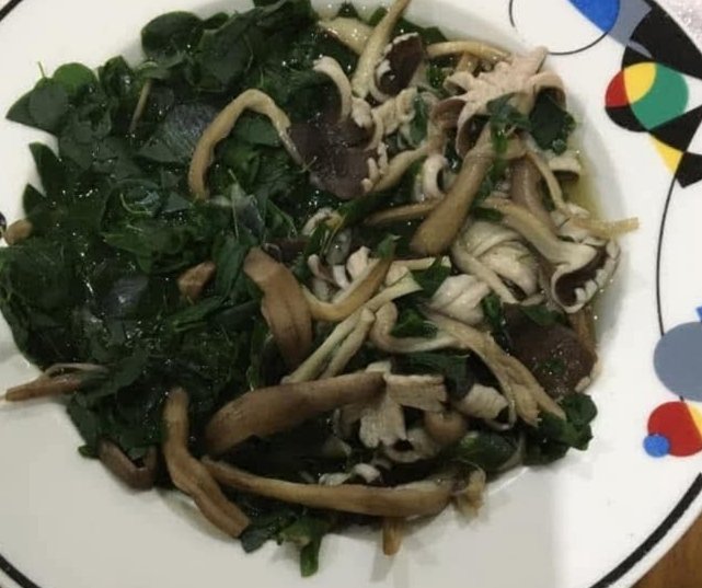 FhqJackie's tweet image. Uong ken marunggay 🙌😋 Kaway kaway ang nakaka alam sa ulam na ito😅👋 #FilipinoDish