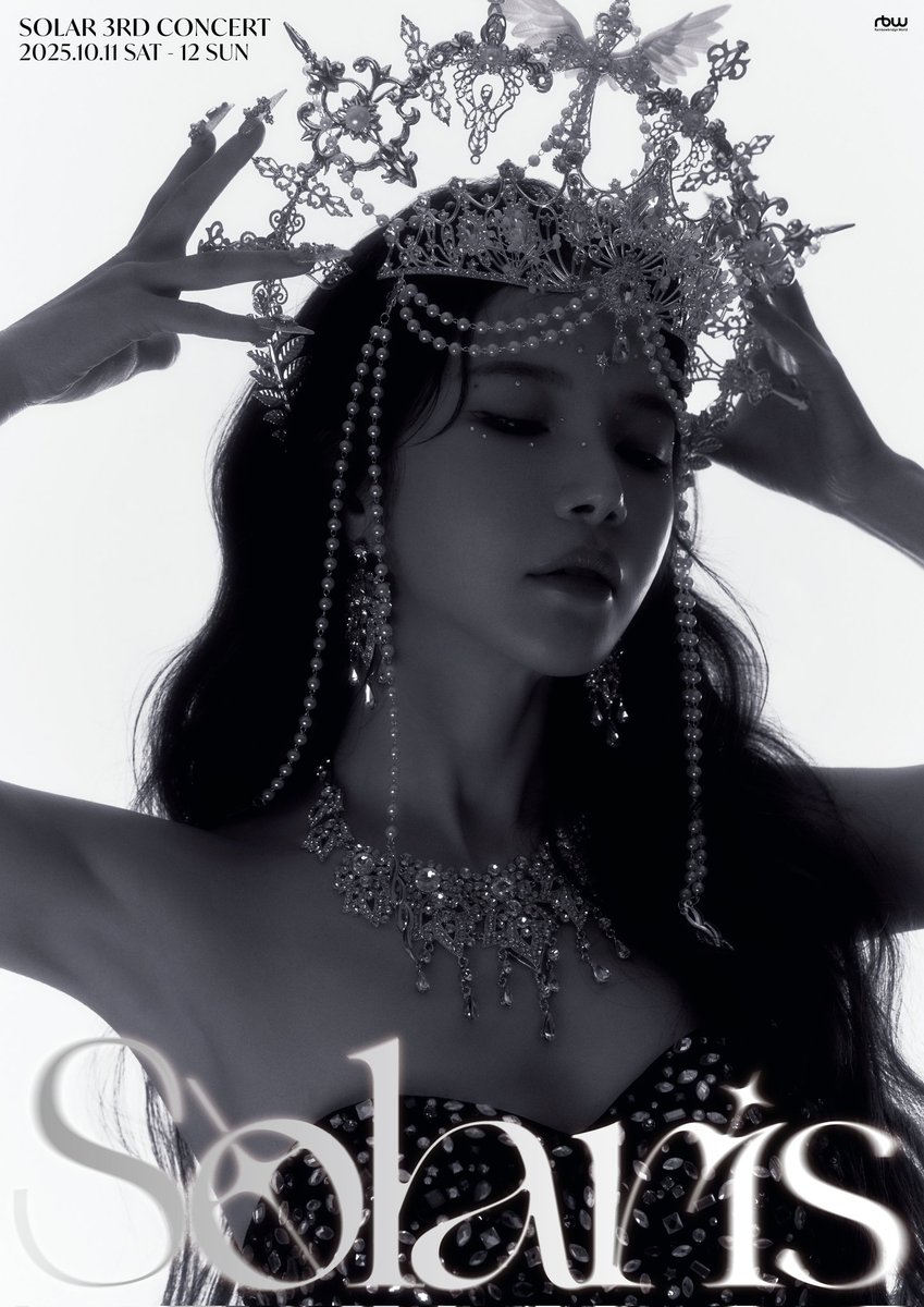 AmaliaAnjang's tweet photo. "SOLARIS" = SOLAR IS the queen from mamamoo..
Kamu paham benar bahwa kamu memang ratu vocal, visual, dance dan performance..
Gebrakan apa lagi yang akan kamu lakukan dikemudian hari my sunshine??
#mamamoo #solarmamamo #soloconcert #kpop #vocalist https://t.co/CX14fw94qs
