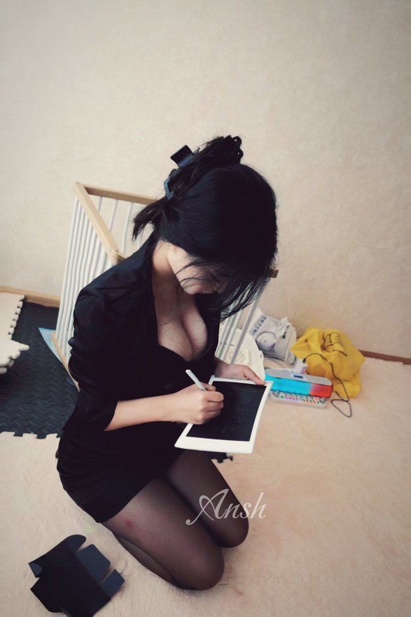 文案不太好想 想你可以吗
📍:觉·studio <a href="/liliane_reid/">不知（觉·Studio</a>
​📷:一平