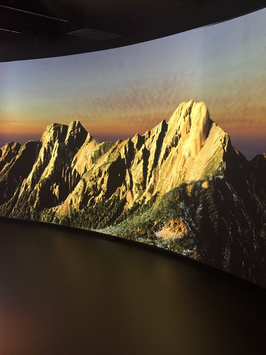 akiahnz's tweet image. 念願のTech World館を堪能した後は パイナップルミルクかき氷🍧(๑•̀ㅁ•́ฅ✨
 #TechWorld
 #大阪関西万博
 #EXPO2025