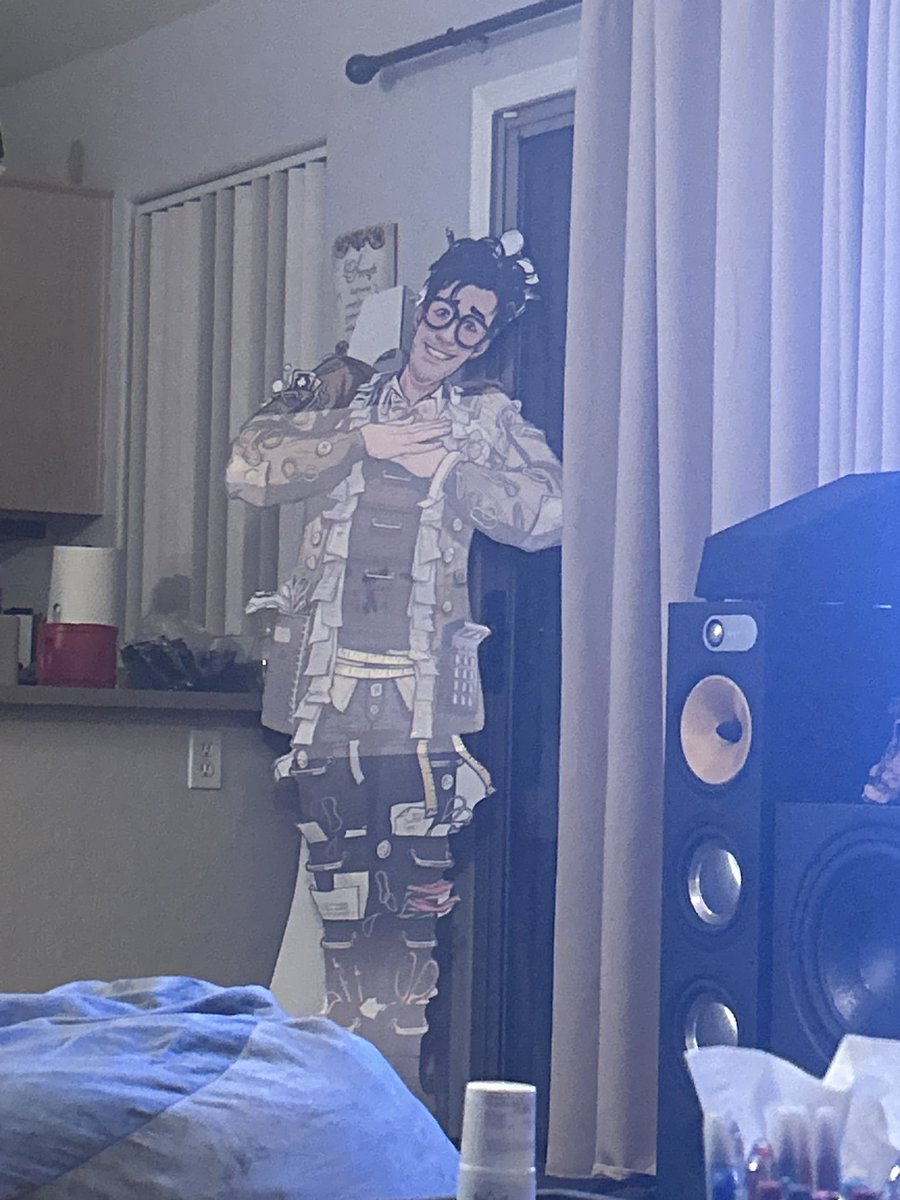 quincadilla's tweet photo. GUYSSSSSSS HES HERE HES SO TALL HEHEHEHEHHEHE 🤤🤤🤤🤤🤤🤤🤤🤤 https://t.co/70zpzK2fcU