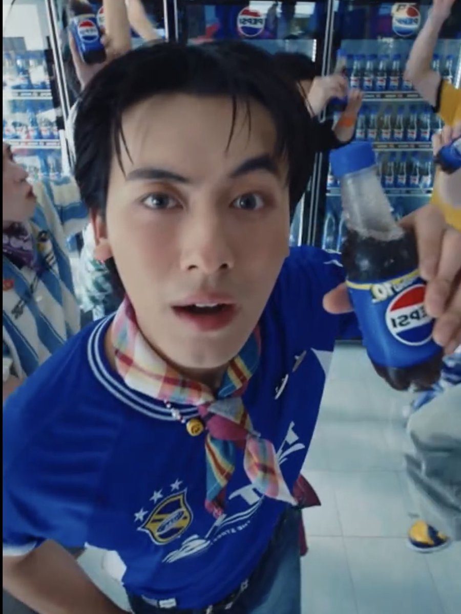 ดอกไม้ ✿ tweet media