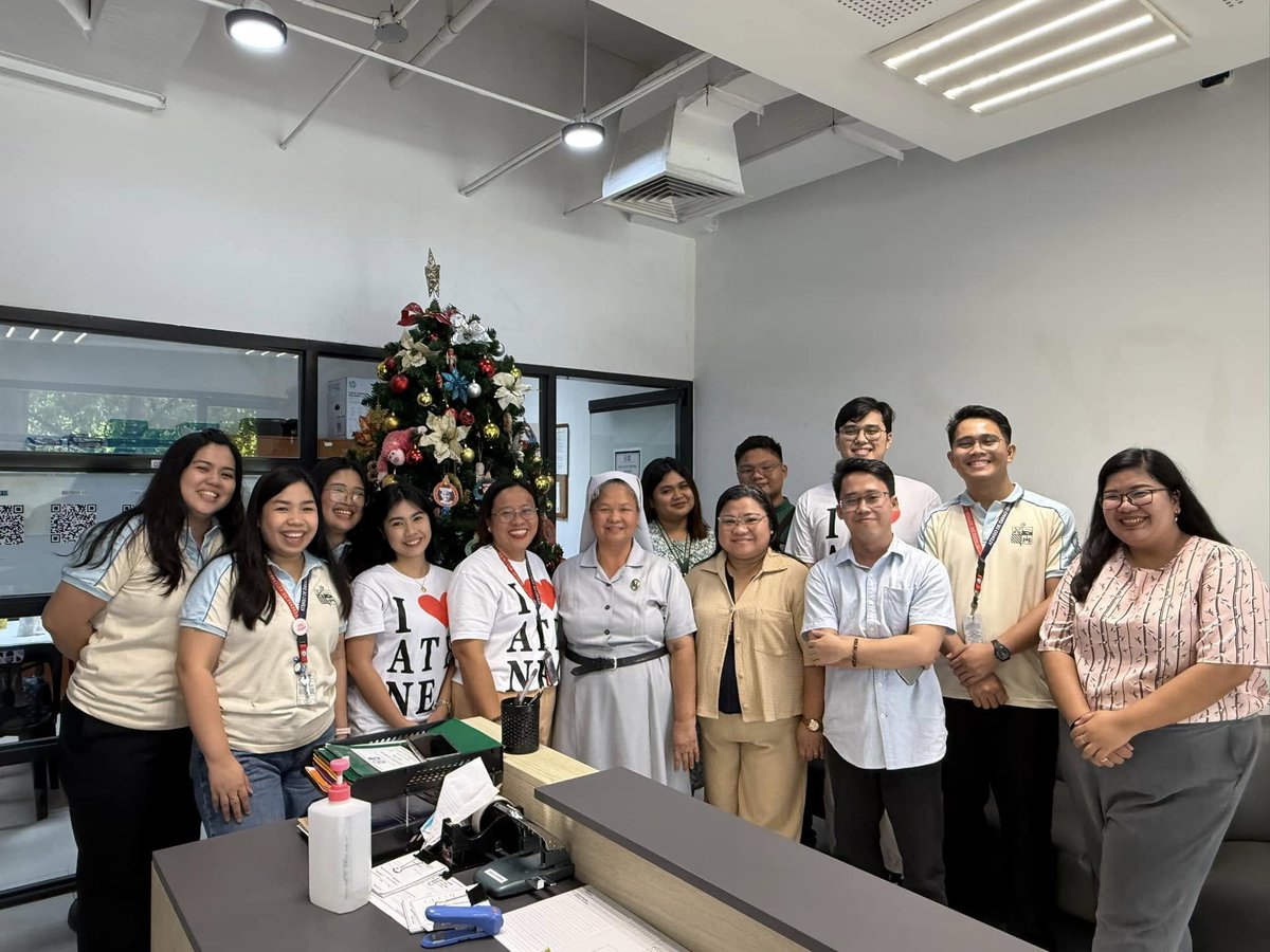 ADDU BENCHMARKING GUESTS 2024-25: Notre Dame of Dadiangas University, 6 December 2024.

The Ateneo de Davao University Senior High School Campus welcomed delegates from Notre Dame of Dadiangas University. 

Full: facebook.com/ateneo.dedavao…