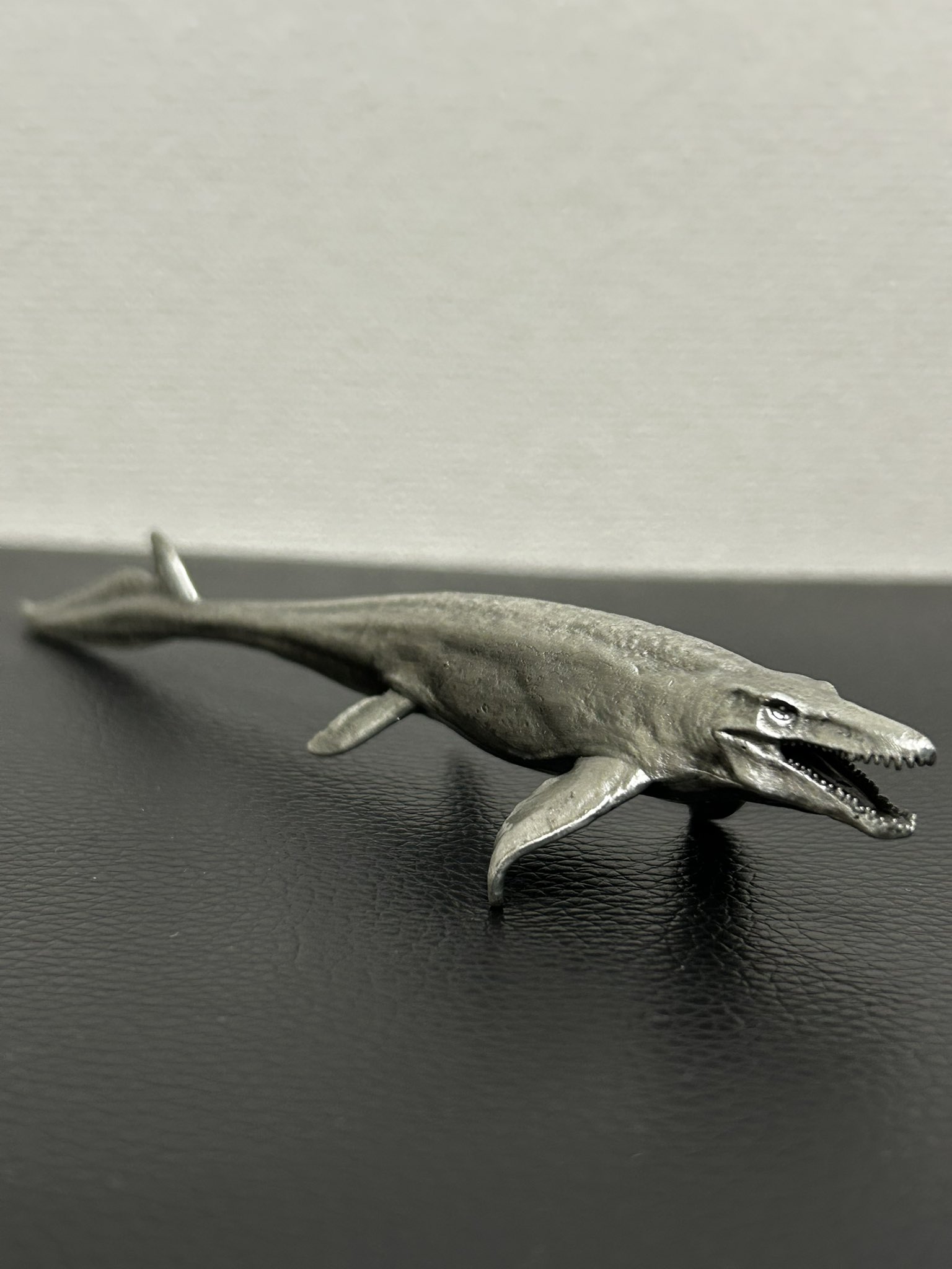 ジュラシック・ワールド 復活の大地　モサウェイト モササウルス ペーパーウェイト モサウェイト ジュラシックワールド 復活の大地 モササウルス