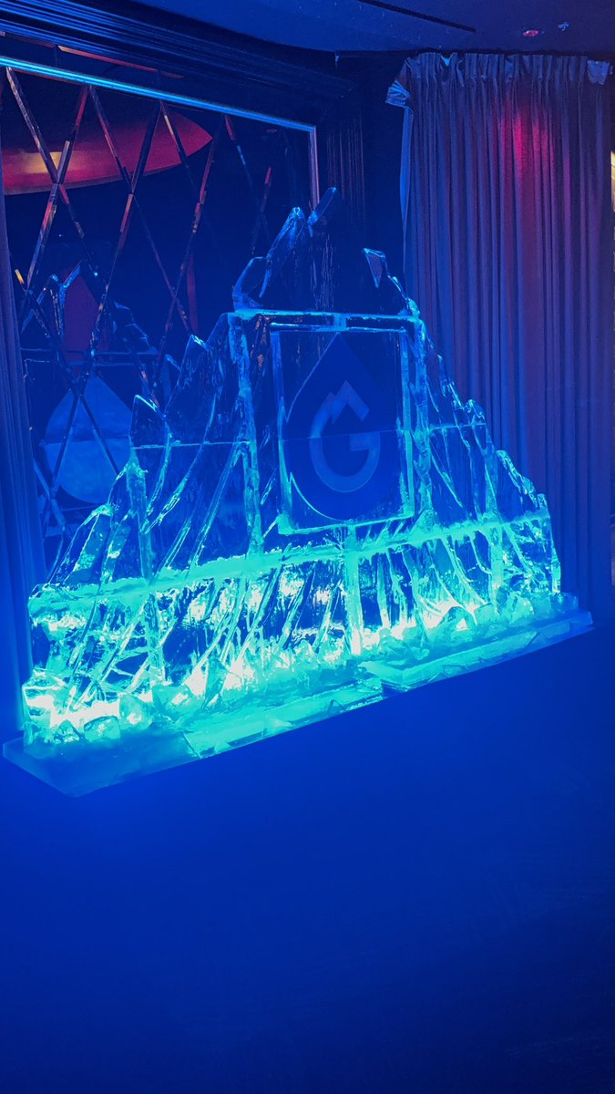 This is INSANE 🔥 

<a href="/MidnightNtwrk/">Midnight</a> took over Drai’s Nightclub and it was unreal. 

Glacier drop is LIVE and this is just the beginning. 🪩