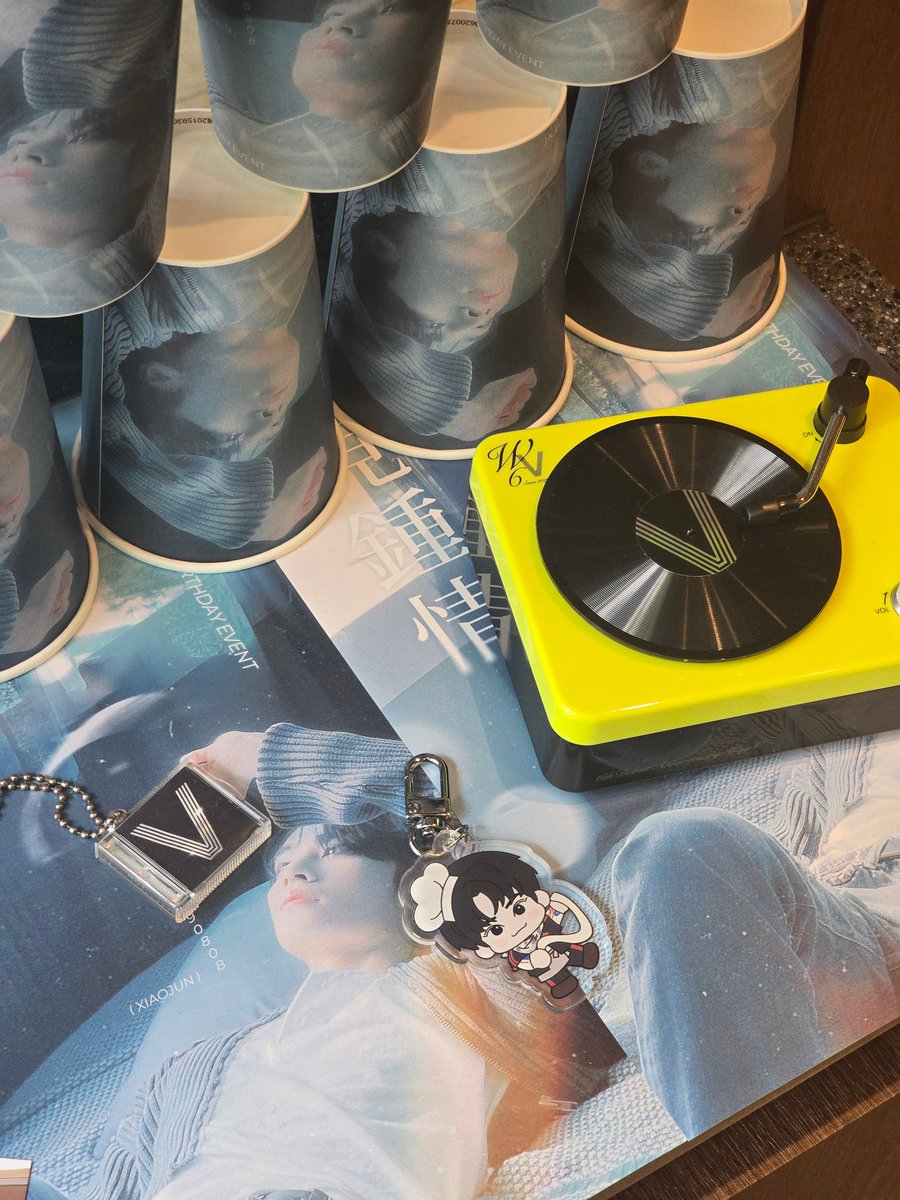 샤오쥔생일축하해~