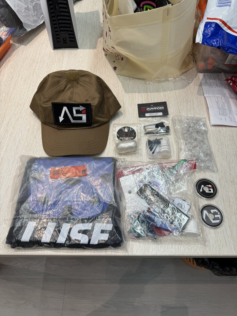 ASI://wazwuz (@wazwuz) on Twitter photo Back from #EVO2025 I got so many love from my friends 🥹. Thank you @mixmastrmitch <a href="/MakaiArcade/">Makai Arcade</a> <a href="/AlexSmithFGC/">Alex Smith</a> <a href="/Patches23X/">Rex R. II</a> <a href="/rychustore/">Rychu04</a> I will treasure it in my collection. Back from #EVO2025 I got so many love from my friends 🥹. Thank you @mixmastrmitch <a href="/MakaiArcade/">Makai Arcade</a> <a href="/AlexSmithFGC/">Alex Smith</a> <a href="/Patches23X/">Rex R. II</a> <a href="/rychustore/">Rychu04</a> I will treasure it in my collection.