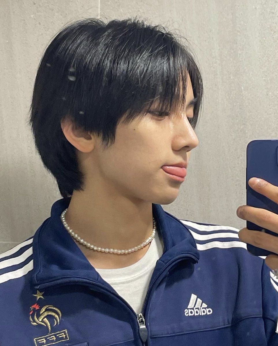 to0luvly's tweet photo. PLEASE if u have space, consider voting for PARK JUNIL !! he’s very talented and was also a trainee a member😭😭😭😭 https://t.co/H6RlfI0JaS