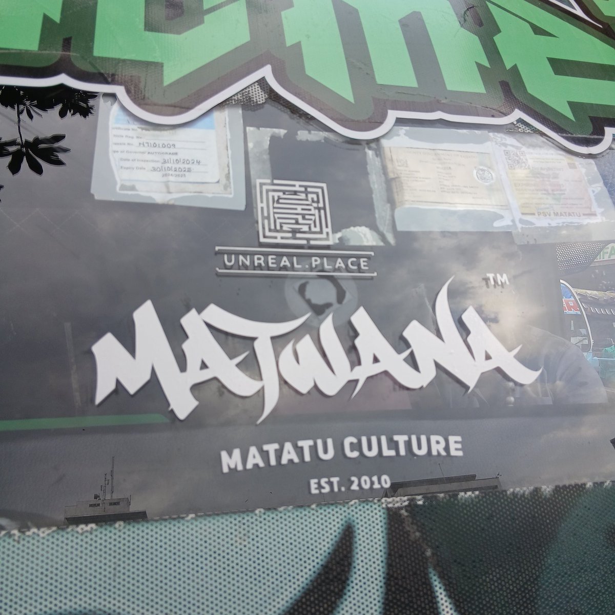 MatwanaCulture's tweet image. Current Sound One #Consistent 

Phenomenal Representin&apos; Ngong Rt.111 

Designer @maze_njoroge
Airbrush Portraits by @martin_ojiambo
Sound &amp;amp; Visuals @red_unit_car_audio

#MatwanaMatatuCulture by @GraffMatwana
Talk to Us ☎️ 0727 213 423 (Call/WhatsApp)