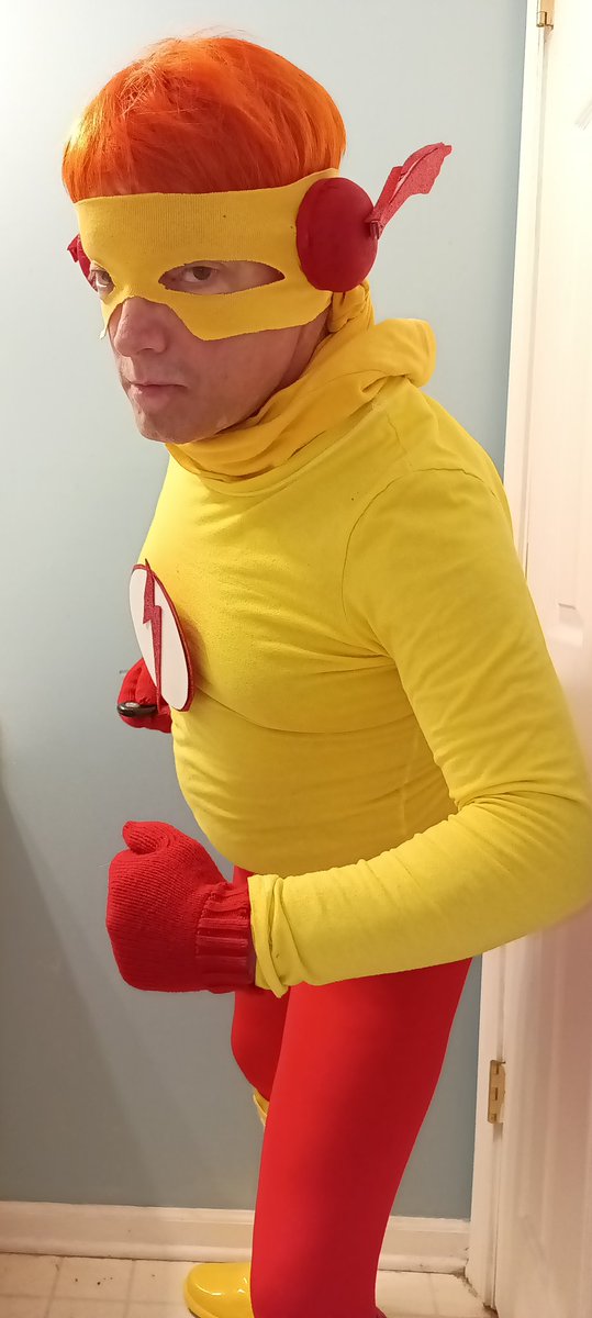 LenhardtEric's tweet photo. Okay this one is still being worked on, this is my Kid Flash! I seriously made this mask out of a turtle neck and used pin cushions from the Dollar Tree for the sides of the mask and made the lightning out of foam! #cosplay #kidflash #dccomics #thriftstorefinds #mask #yellowred https://t.co/S32LlKBKth