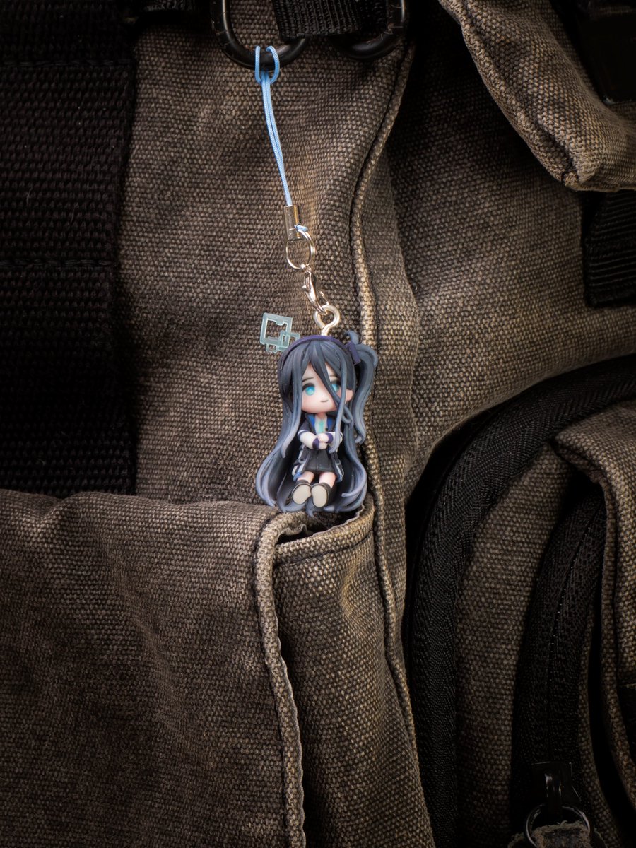 参考写真が不足しているように見えたので、今日は実際の着用写真を撮ってみました。

cs3.booth.pm 

#ブルーアーカイブ #BlueArchive #ミニ #ニフィギュアフィギュア #塗色完成品 #アリス #ひな #BOOTH