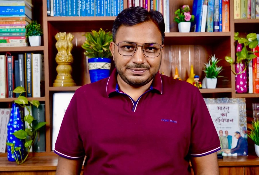 Suraj yadav (@surajyadup) on Twitter photo PDA की आवाज बड़े भाई <a href="/DrLaxman_Yadav/">Dr. Laxman Yadav</a> जी को जन्मदिन दिवस की हार्दिक शुभकामनाएं एवं बधाई 🎉 PDA की आवाज बड़े भाई <a href="/DrLaxman_Yadav/">Dr. Laxman Yadav</a> जी को जन्मदिन दिवस की हार्दिक शुभकामनाएं एवं बधाई 🎉