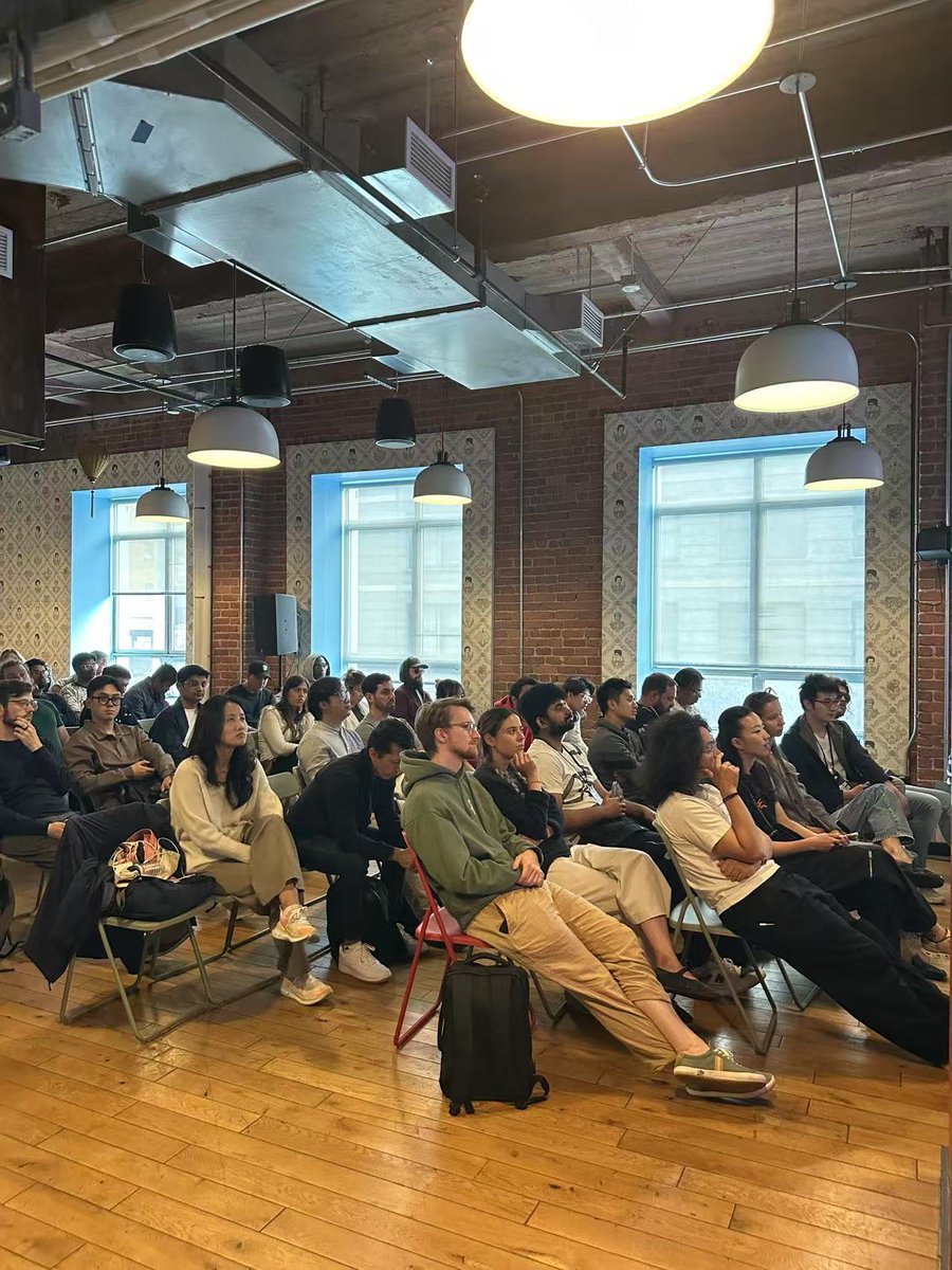 ethereumhouseSF's tweet image. time to scale @ethereum: 10x in the near term, and infinite scaling through zkvms in the long term @dankrad @Jihoz_Axie @rudolf6_ @yq_acc @CarlBeek @Xi_195 @soubhik_deb