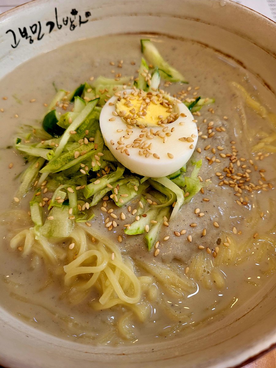 올여름 마지막 콩국수가 
될 것 같은..😋