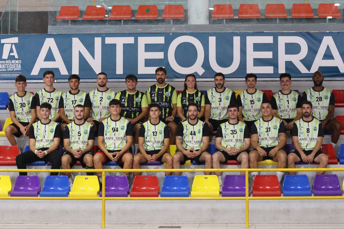 🤾 El nuevo <a href="/DolmenesAtqBM/">Balonmano Dólmenes Antequera</a> echa a andar con Agustín Vidal al frente

➡️ cadenaser.com/andalucia/2025…

📅 El primer amistoso se ha fijado para el 16 de agosto en Palma del Río