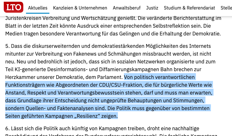 #brosius_gersdorf schreibt in ihrer Verzichtserklärung, dass man von politisch verantwortlichen Funktionsträgern erwarten müsse, "dass  Grundlage ihrer Entscheidung nicht ungeprüfte Behauptungen und  Stimmungen, sondern Quellen- und Faktenanalysen sind". Dann möge sie doch bitte
