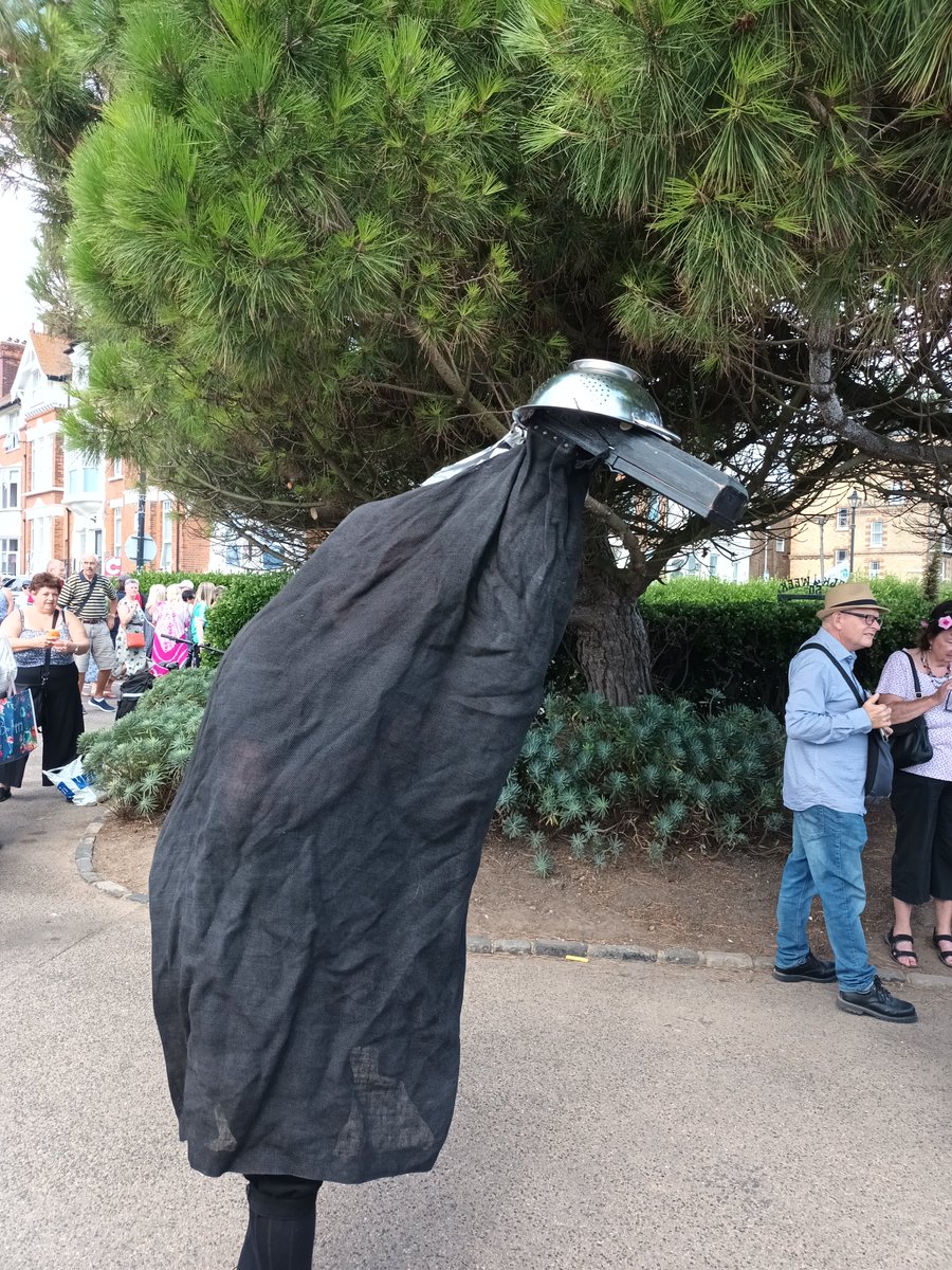 MelJD46's tweet image. #Broadstairs during #Folkweek last year #Morellis #Hoodenhorses #VikingBay #MorrisDancing #kent