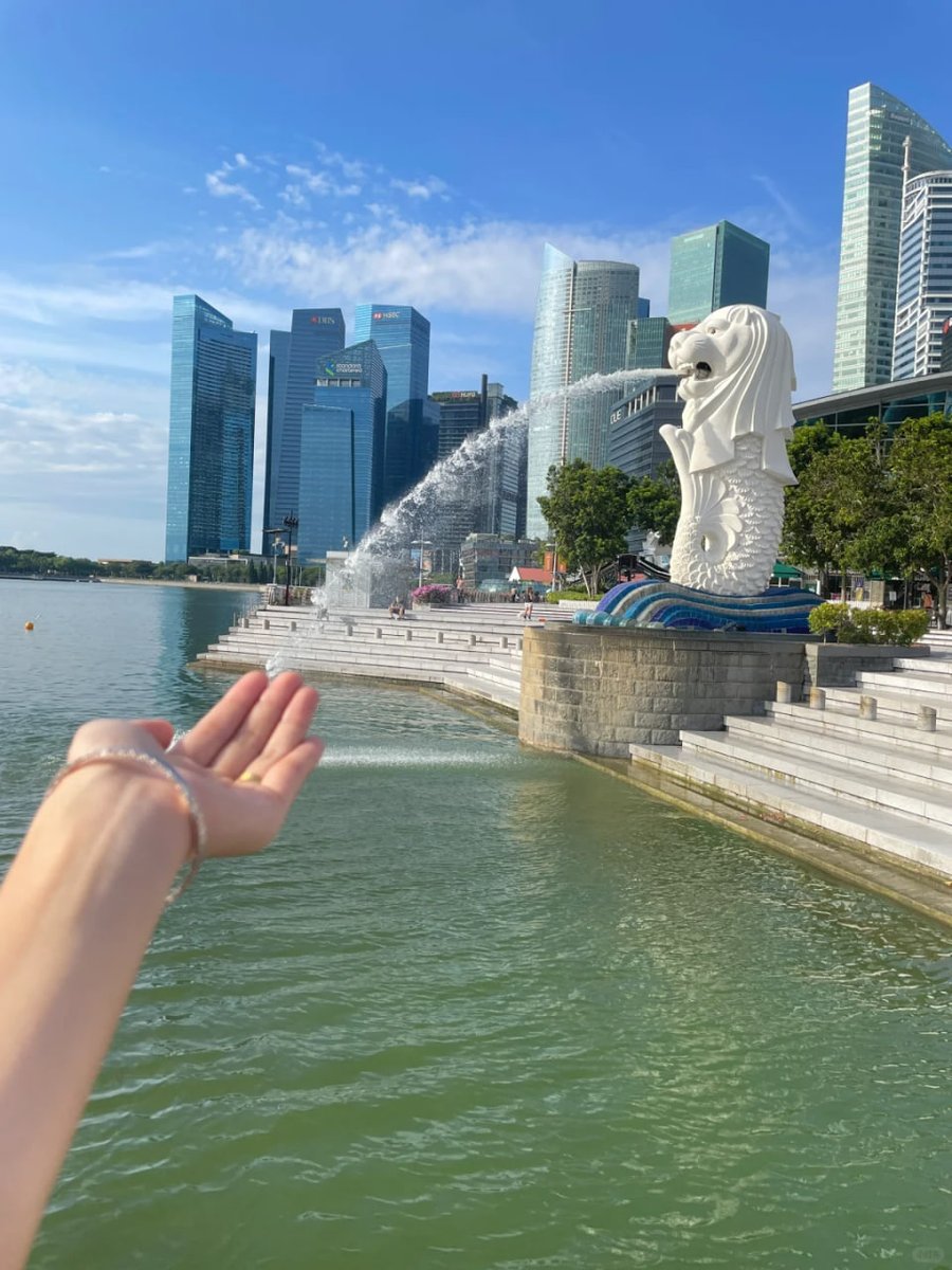 Catch it with your hands😀😀