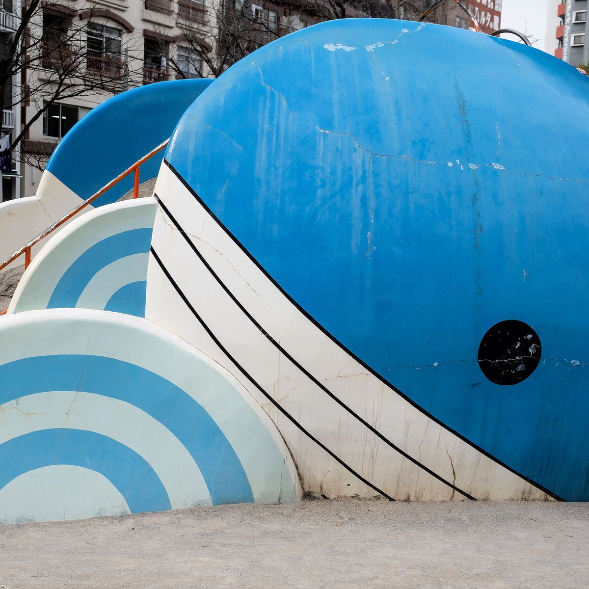 Lewis Bush tweet media