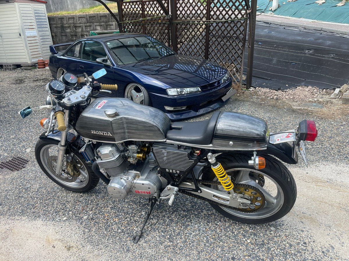 CB750Four買いました。
既に原型無いけど、これからカッコいいカフェレーサー作ります🔥
#CB750Four
#Caferacer