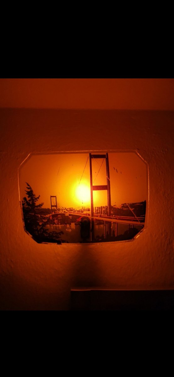 Eskiye dair her şeyin ruhu var adeta... #gecelambası